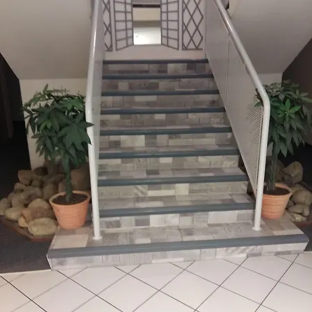 Kennedy Parc Des Expositions 타르브