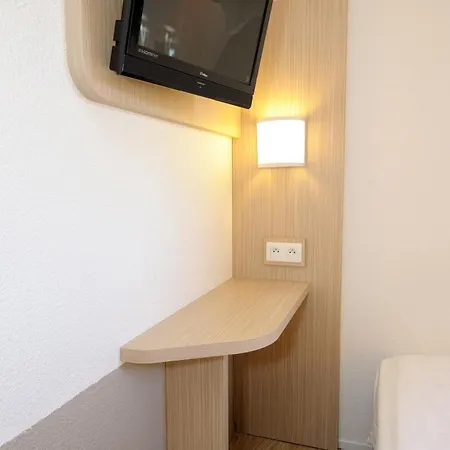 Kennedy Parc Des Expositions Otel Tarbes